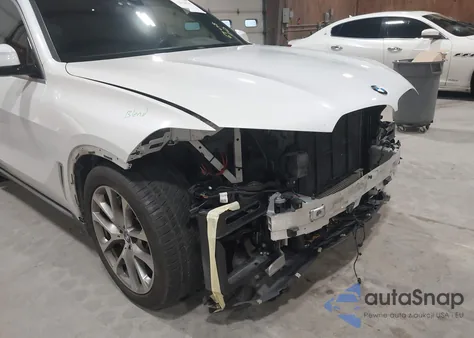 2021 BMW X5 Phev xDrive45E z USA, uszkodzony, nr VIN 5UXTA6C07M9E13190